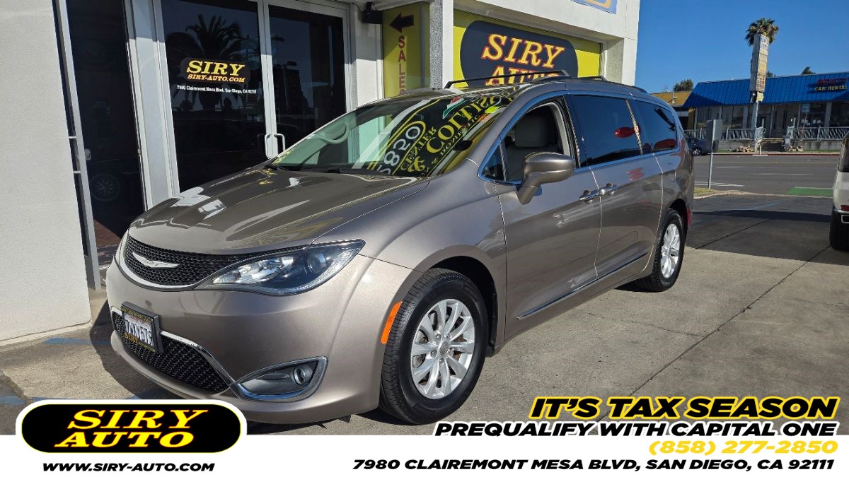 Sold 2017 Chrysler Pacifica Touring-L