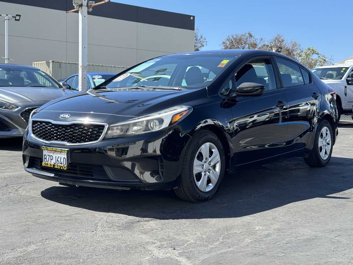 Photo 4 of this Kia Forte