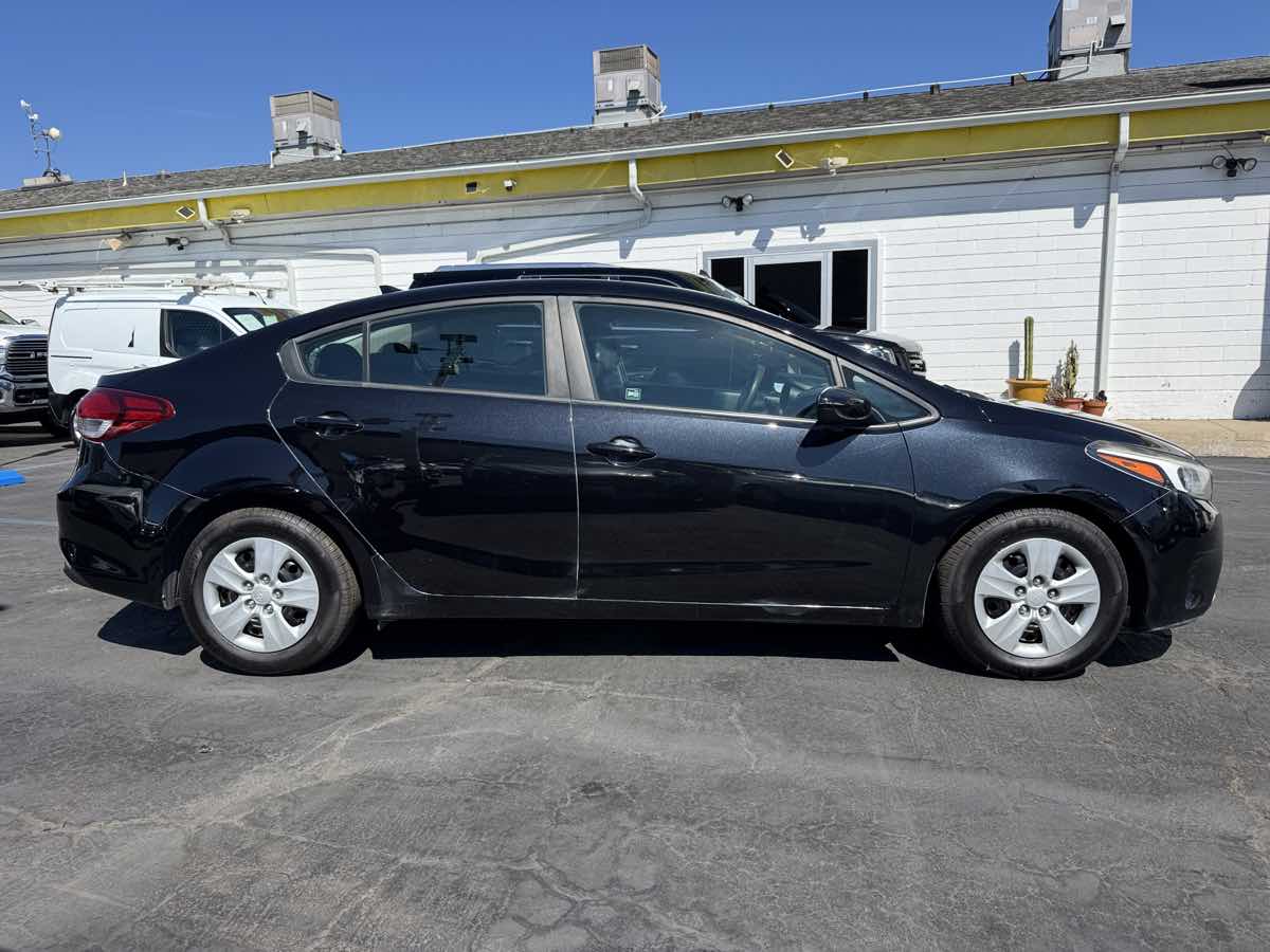 Photo 7 of this Kia Forte