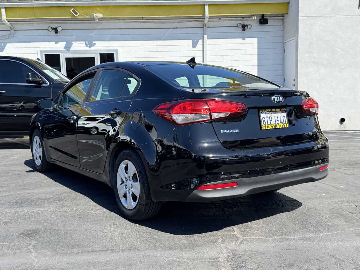 Photo 9 of this Kia Forte