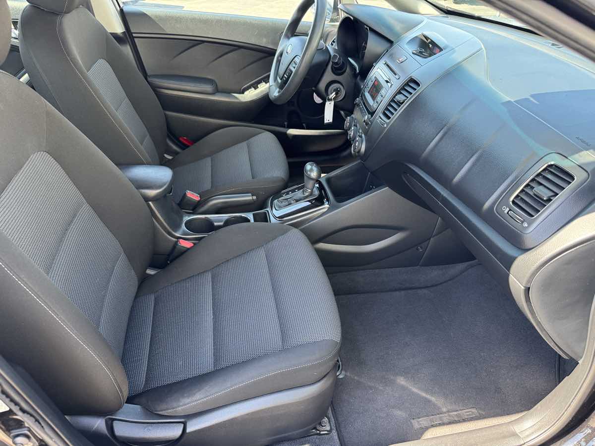 Photo 14 of this Kia Forte
