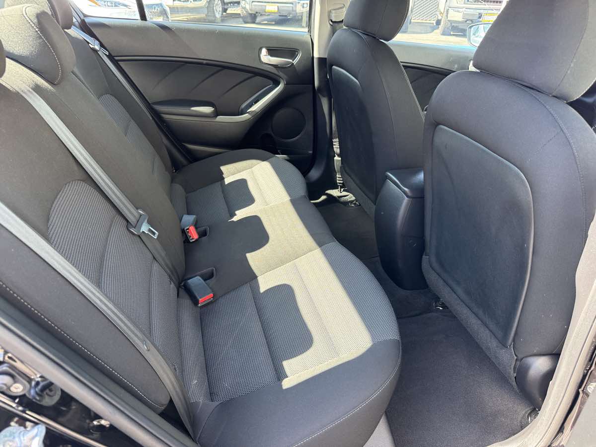 Photo 15 of this Kia Forte