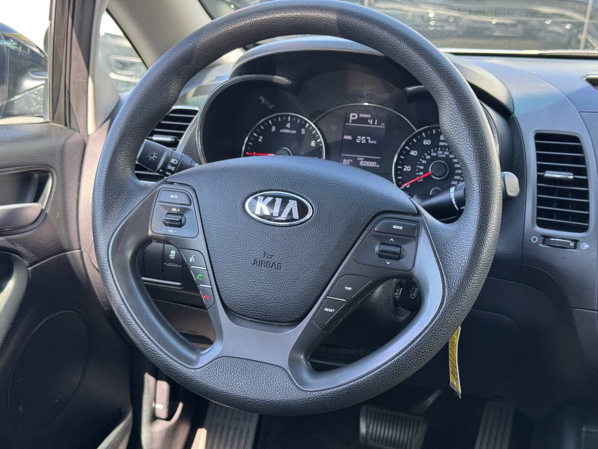 Photo 19 of this Kia Forte