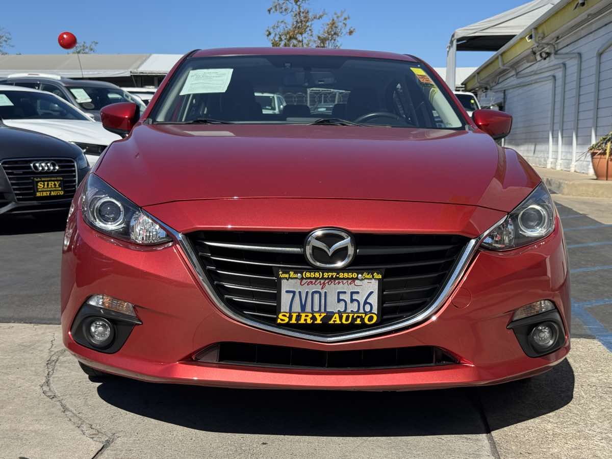 Photo 5 of this Mazda Mazda3