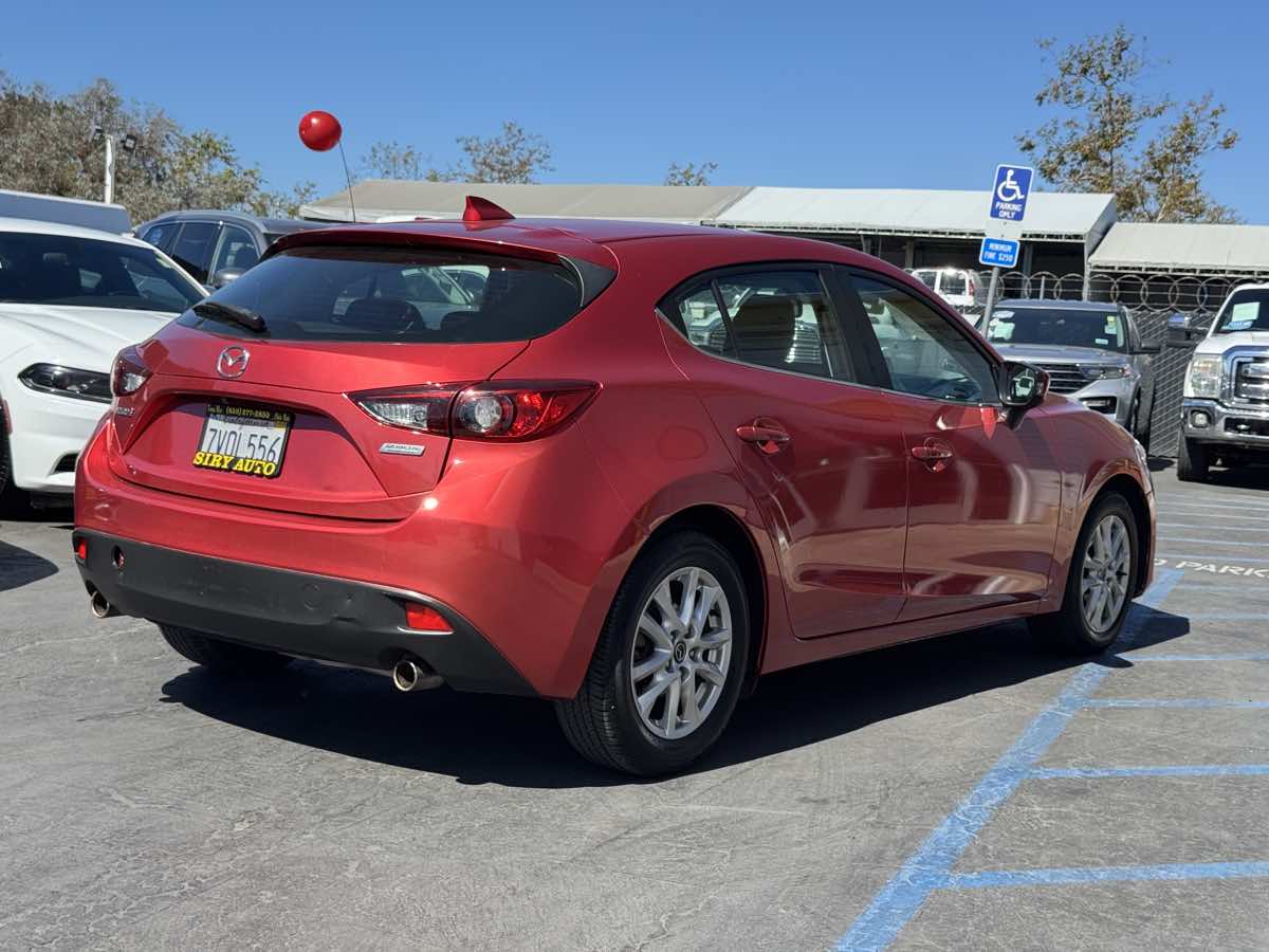 Photo 11 of this Mazda Mazda3