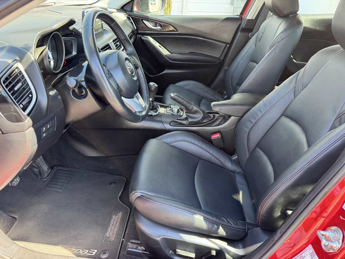 Photo 26 of this Mazda Mazda3