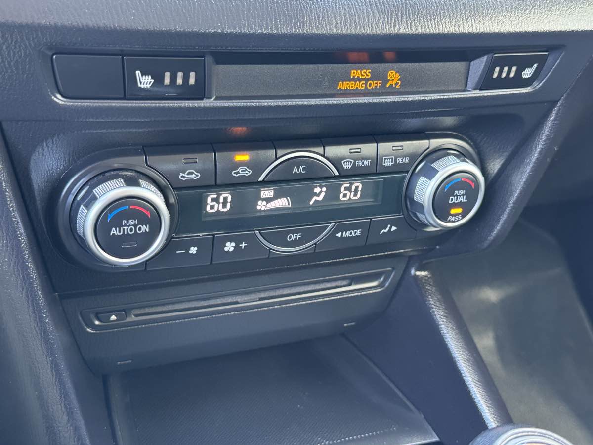 Photo 32 of this Mazda Mazda3