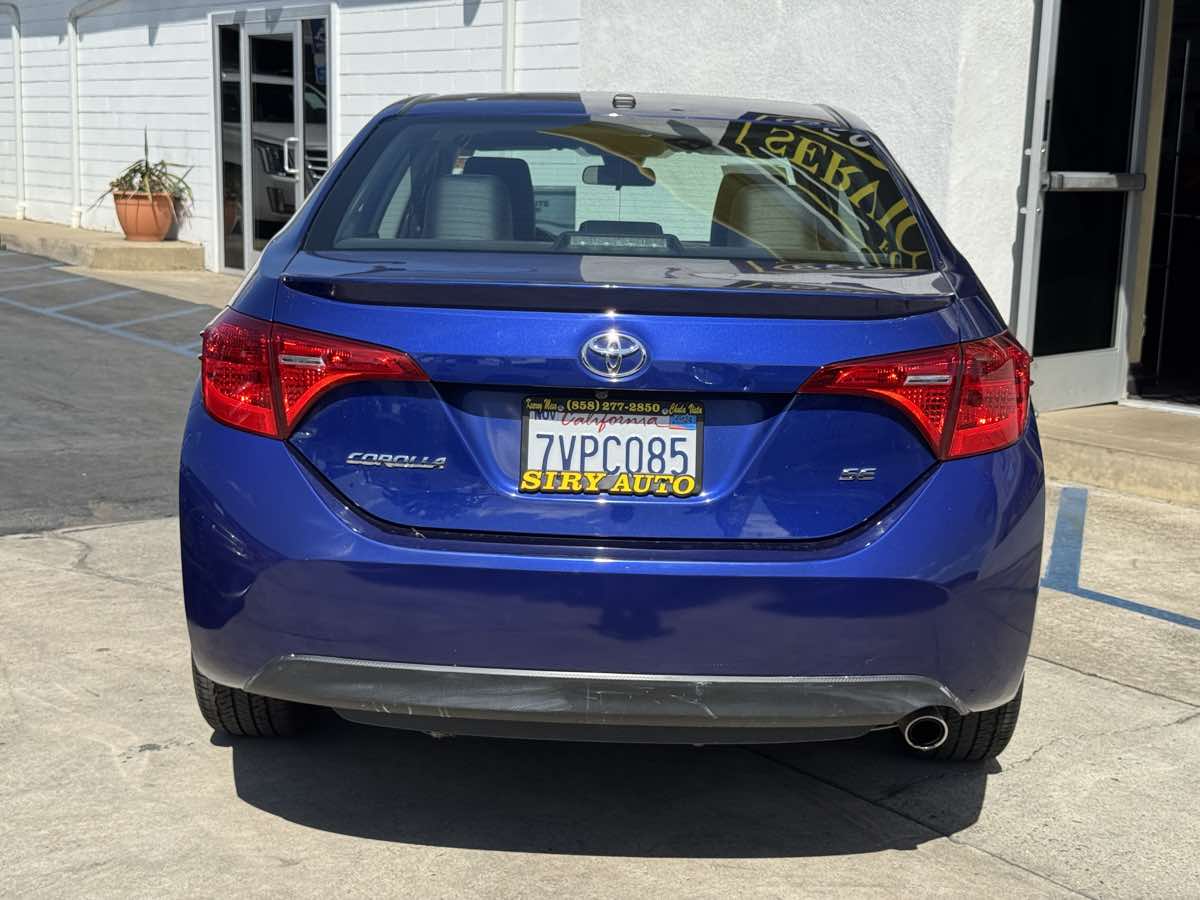 Photo 13 of this Toyota Corolla