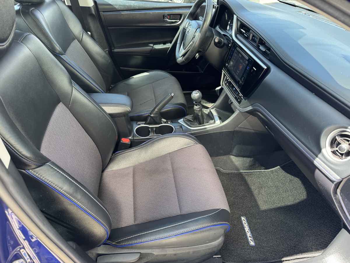 Photo 16 of this Toyota Corolla