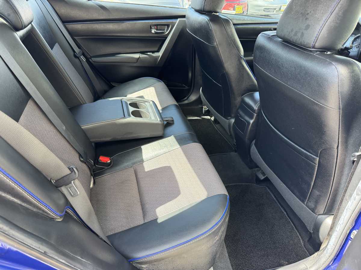 Photo 17 of this Toyota Corolla