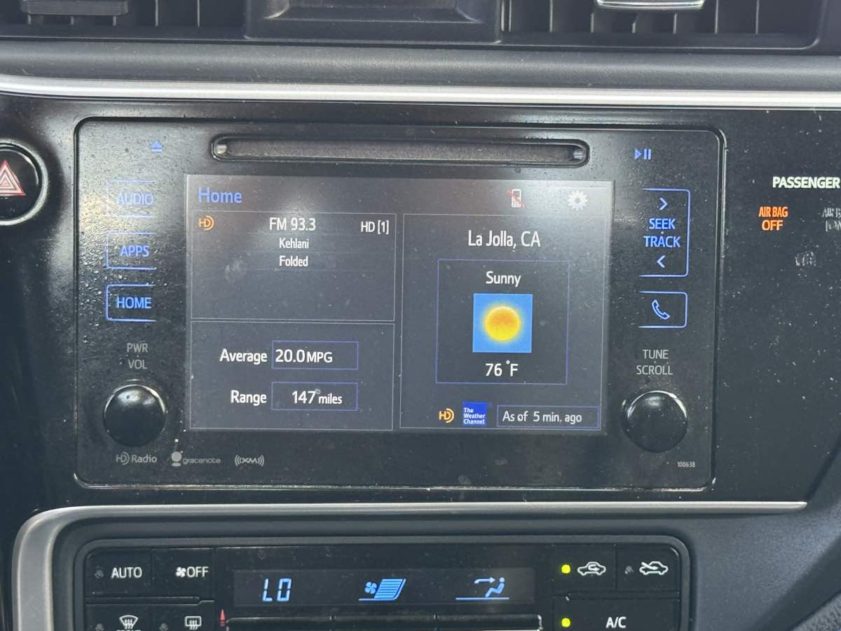 Photo 21 of this Toyota Corolla