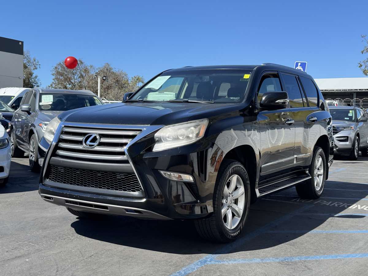 Photo 4 of this Lexus GX 460