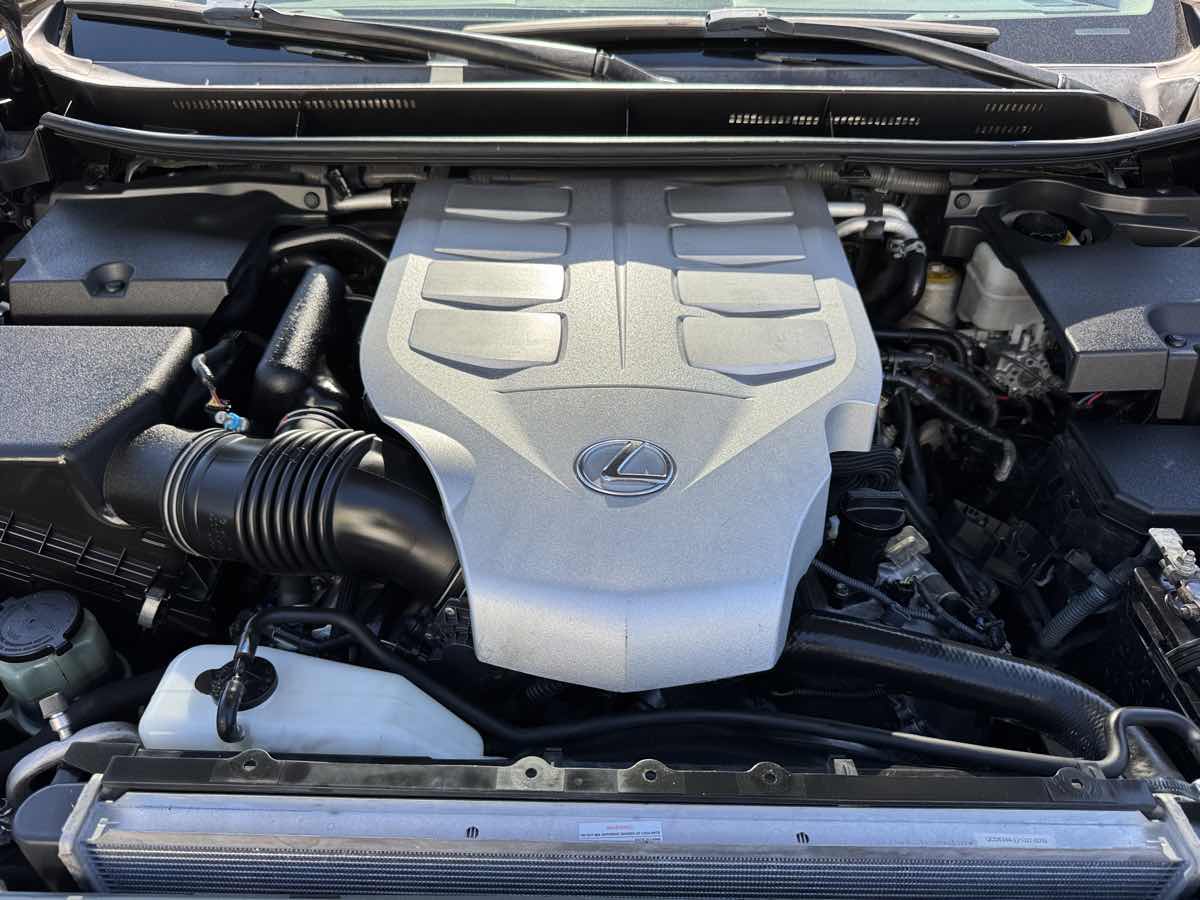 Photo 8 of this Lexus GX 460