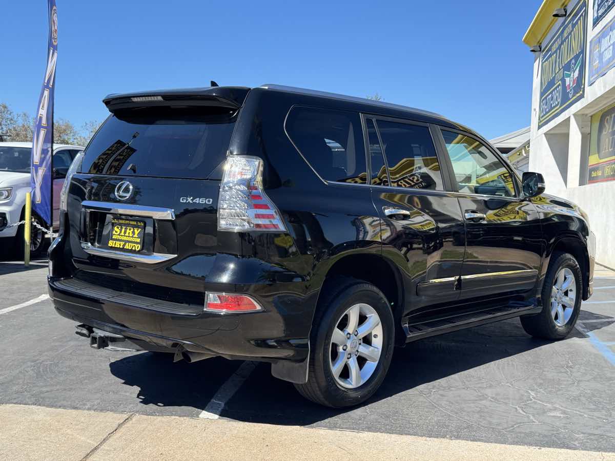 Photo 11 of this Lexus GX 460