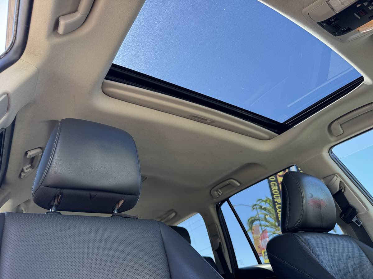 Photo 13 of this Lexus GX 460