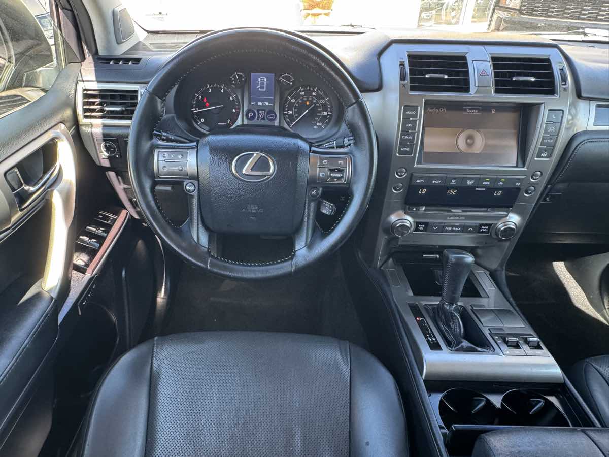Photo 18 of this Lexus GX 460