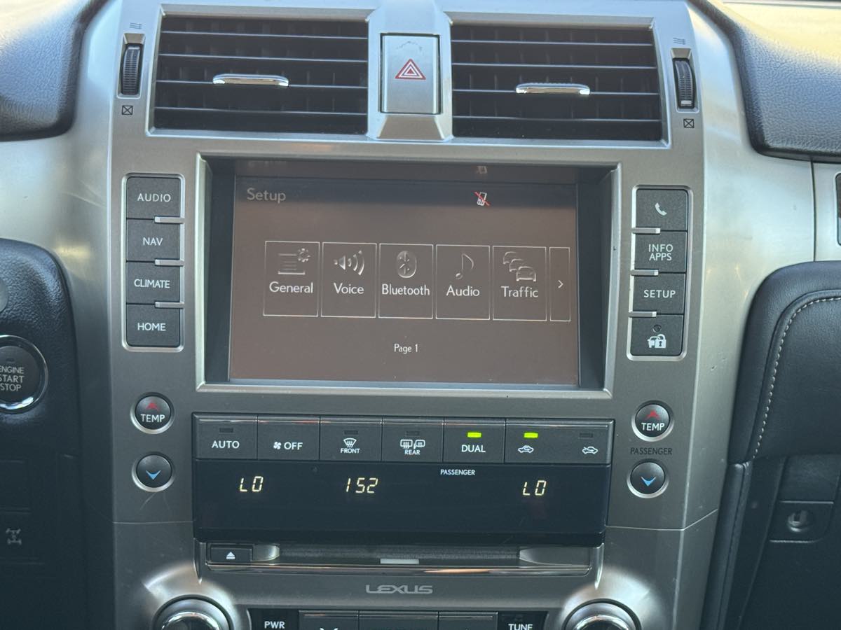 Photo 19 of this Lexus GX 460
