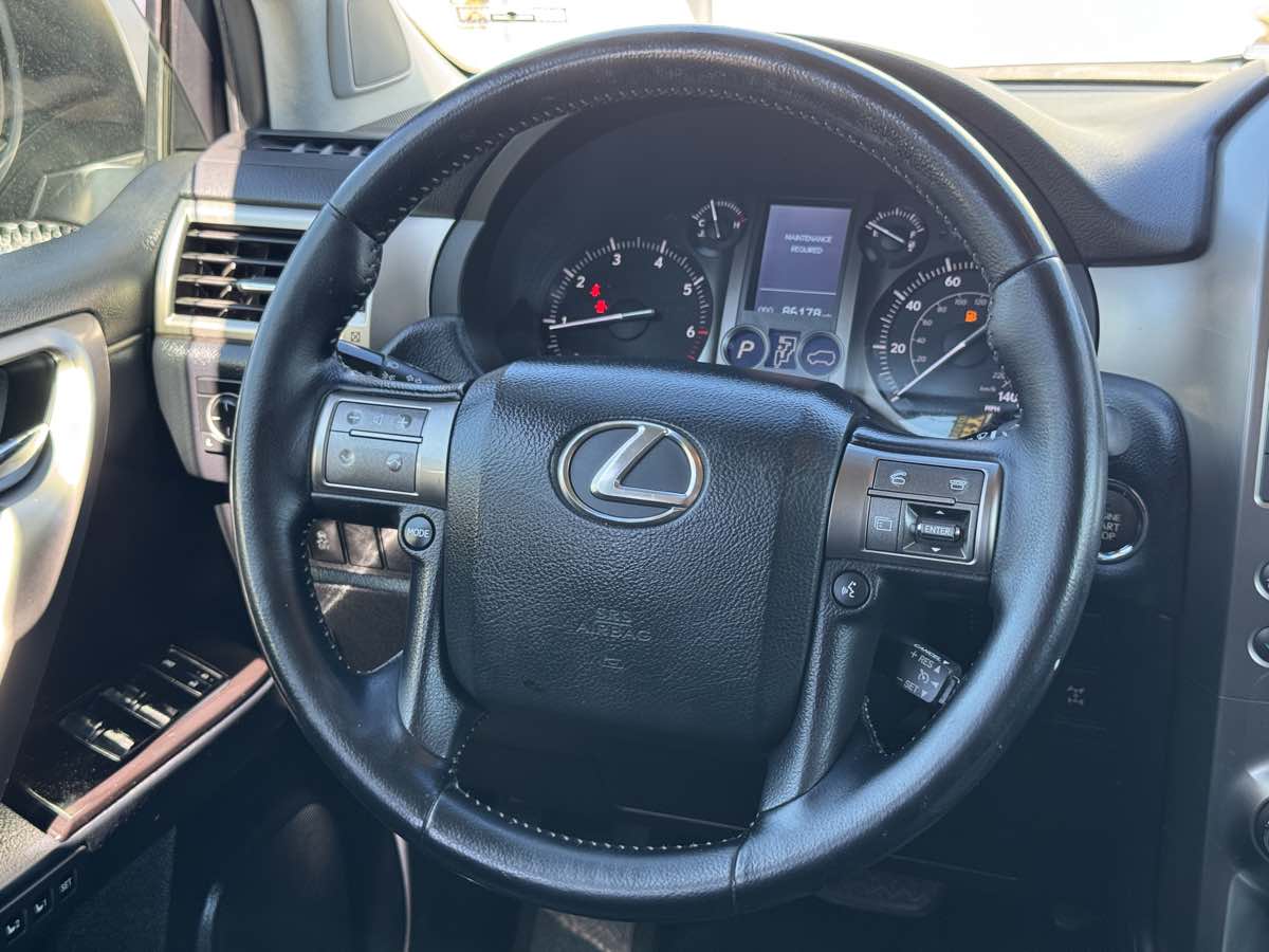 Photo 20 of this Lexus GX 460