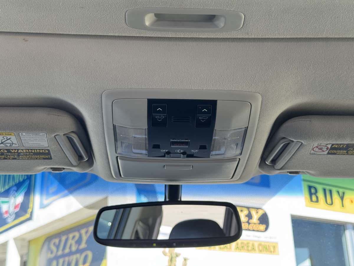 Photo 21 of this Lexus GX 460