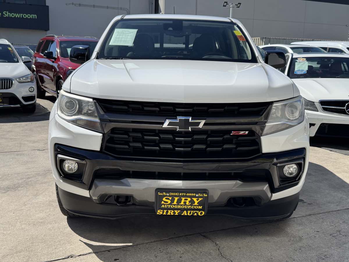 Photo 6 of this Chevrolet Colorado