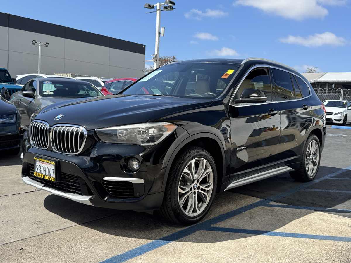 Photo 4 of this BMW X1
