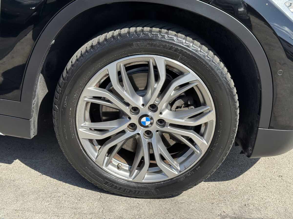 Photo 6 of this BMW X1