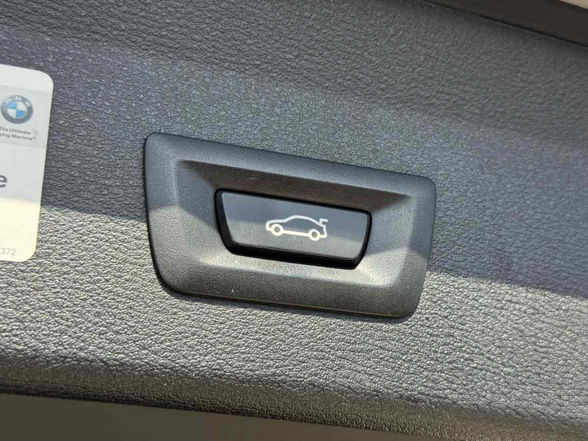 Photo 11 of this BMW X1