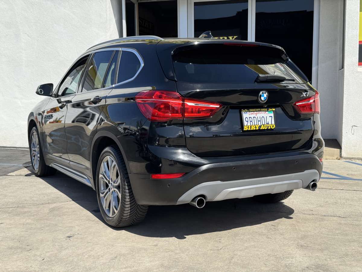Photo 12 of this BMW X1