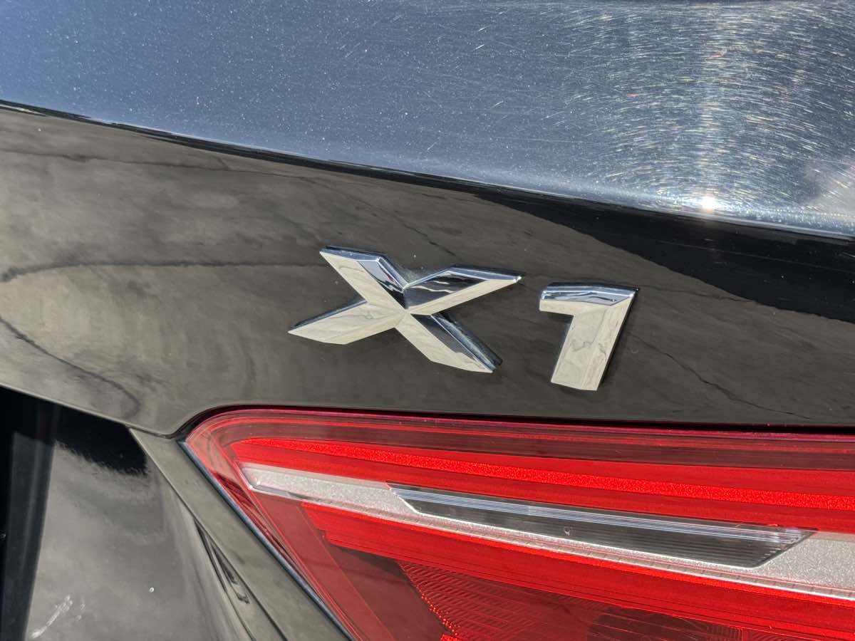 Photo 15 of this BMW X1
