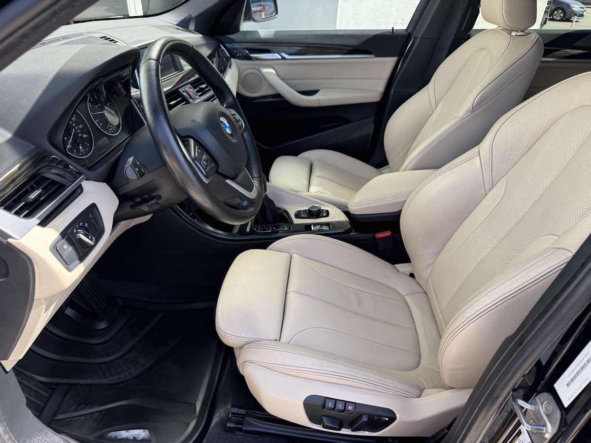 Photo 26 of this BMW X1