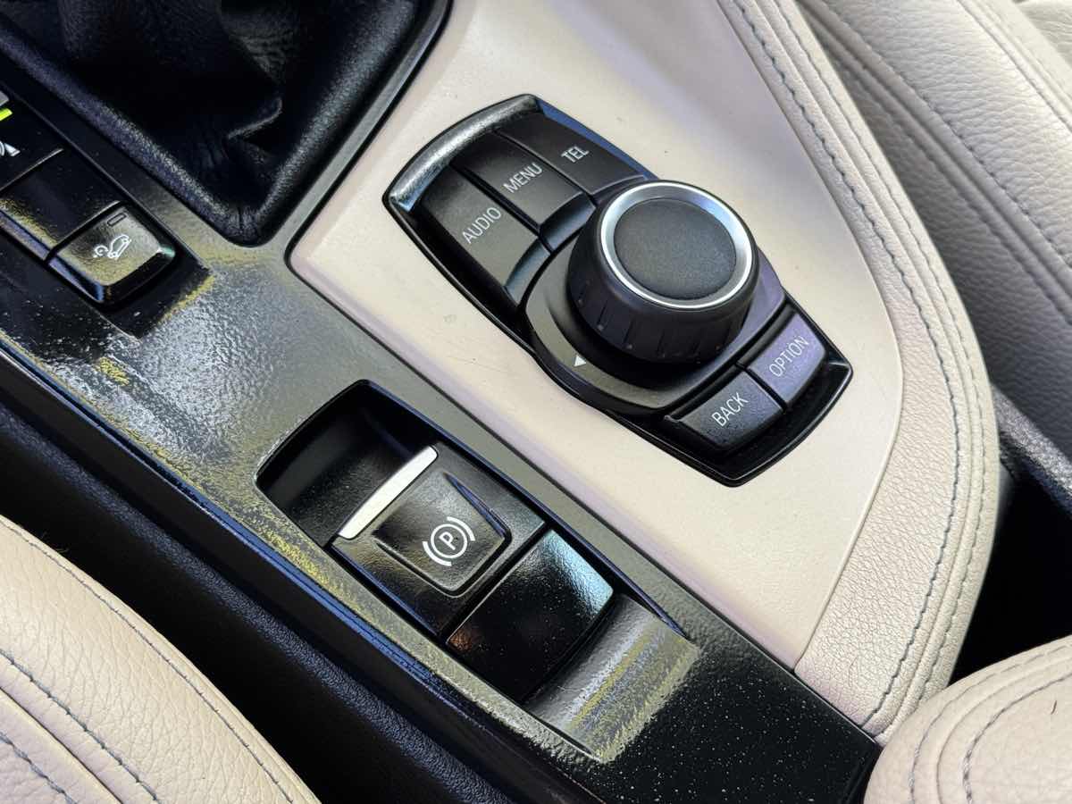 Photo 29 of this BMW X1