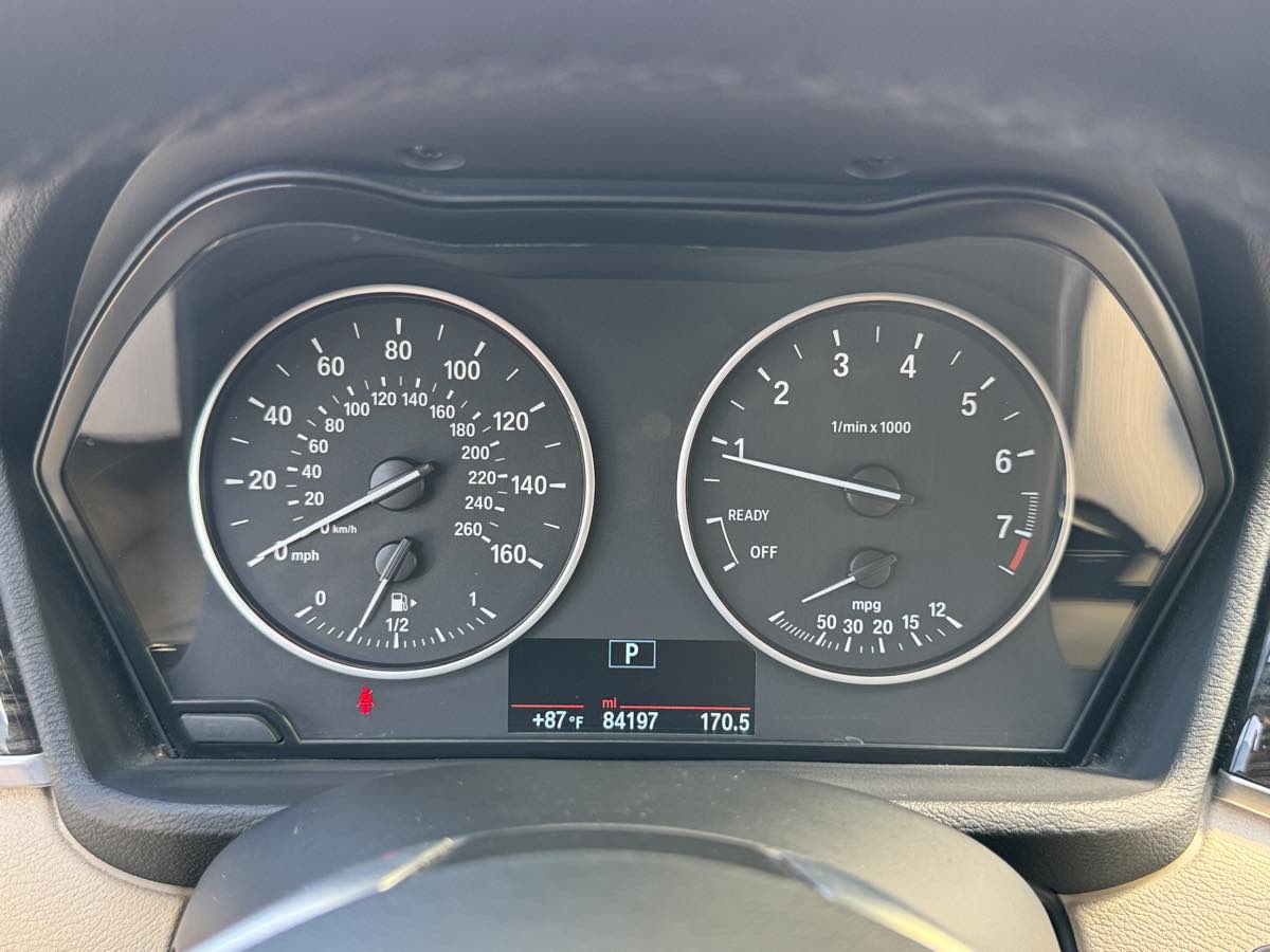 Photo 34 of this BMW X1