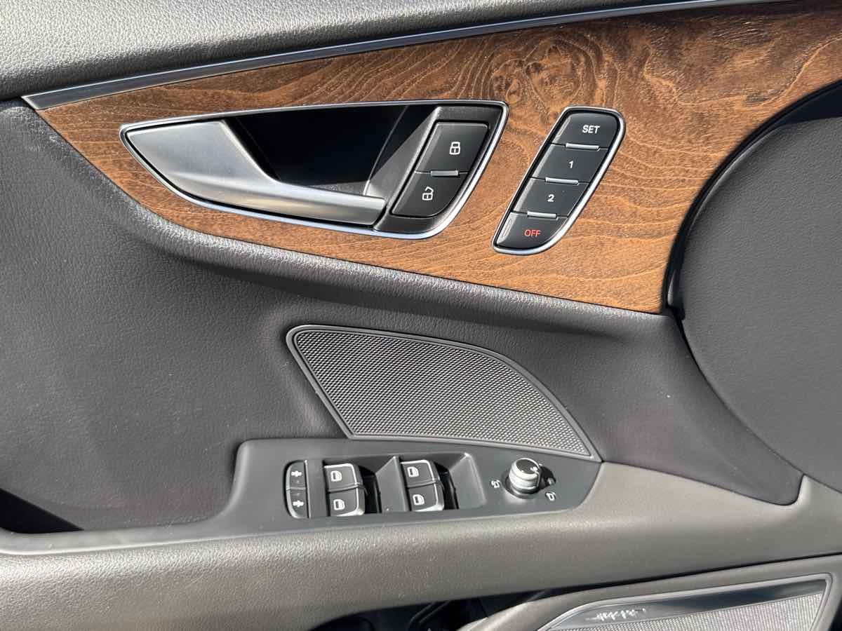 Photo 29 of this Audi A7