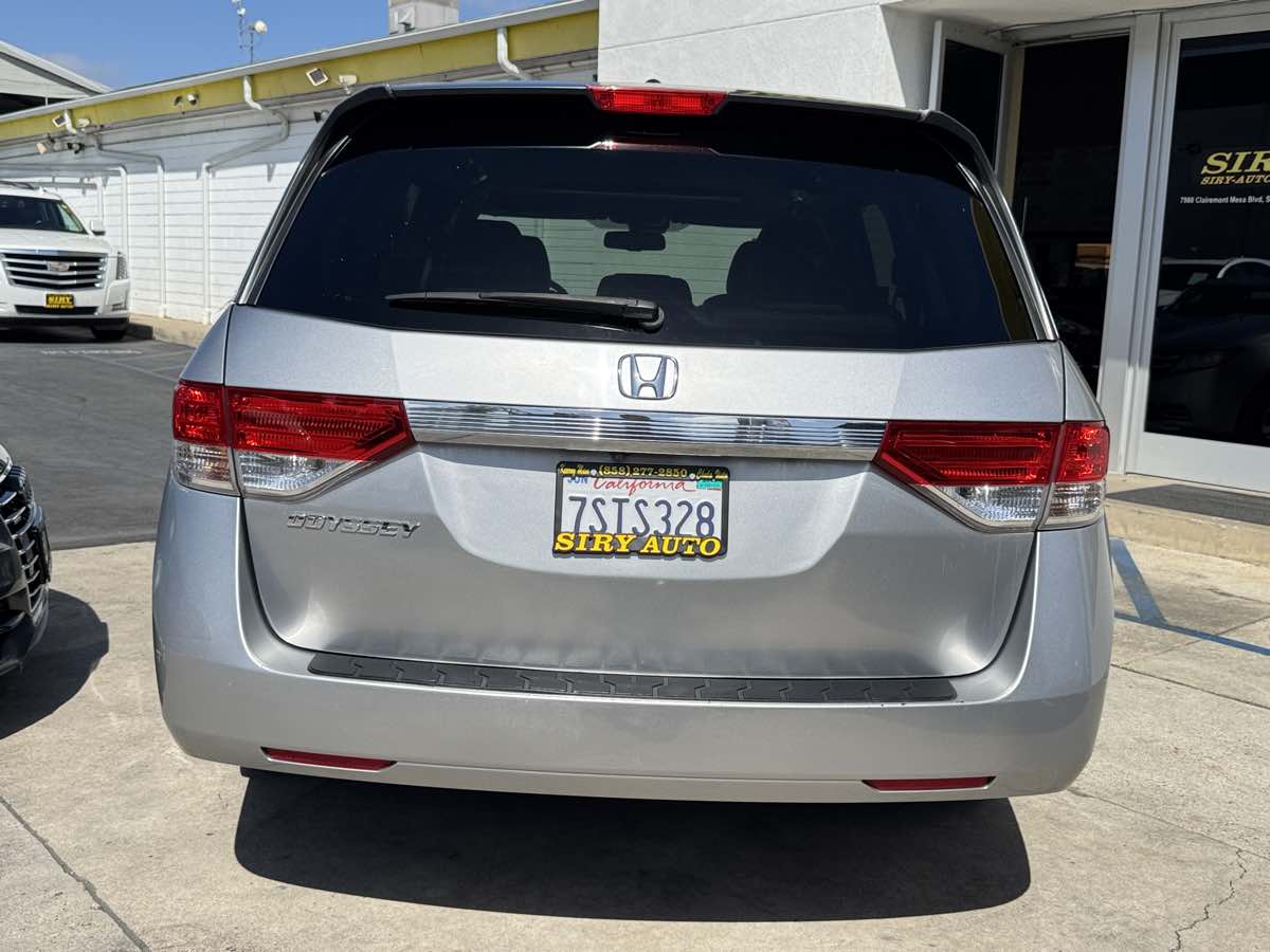 Photo 13 of this Honda Odyssey