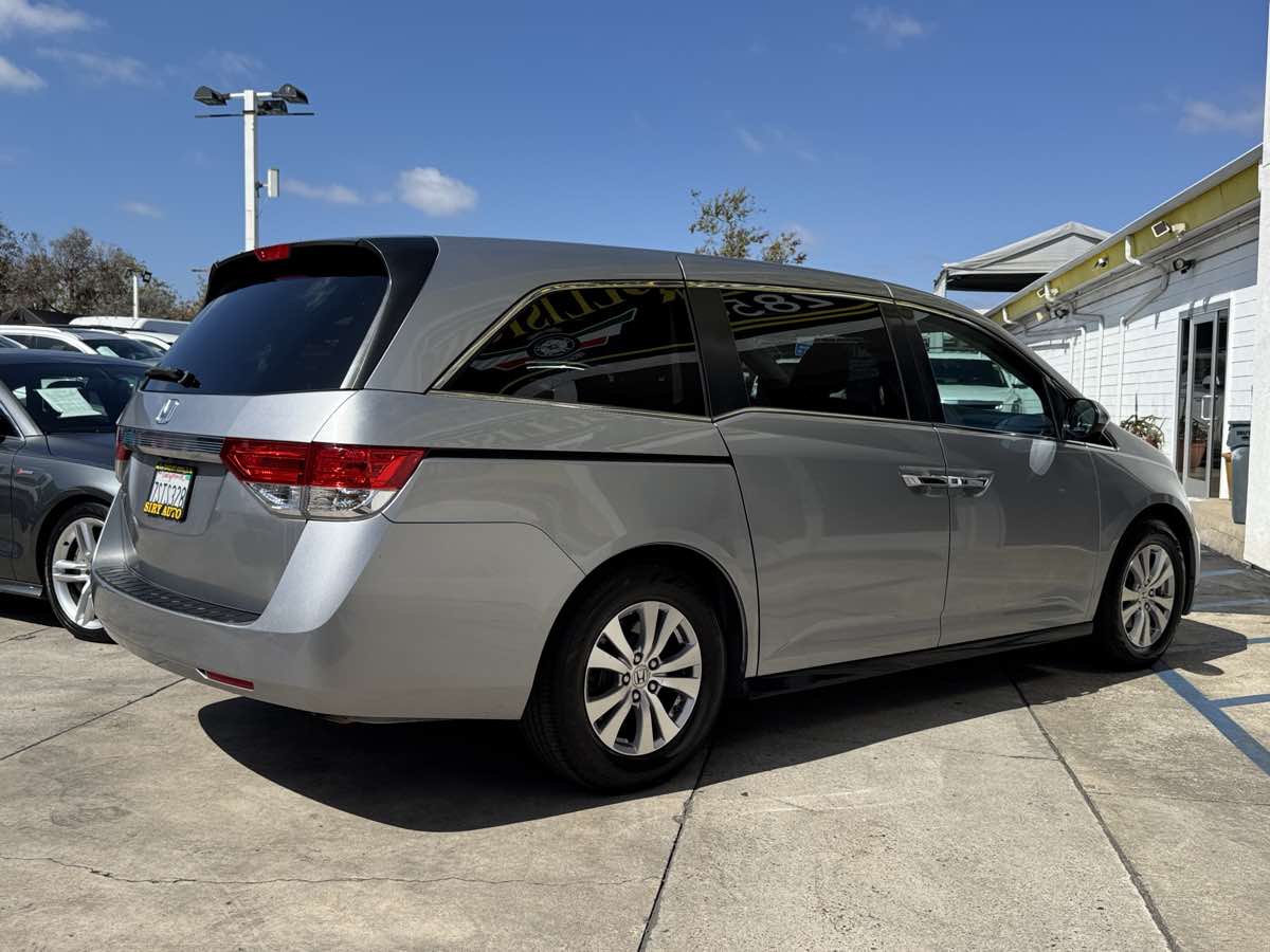 Photo 15 of this Honda Odyssey