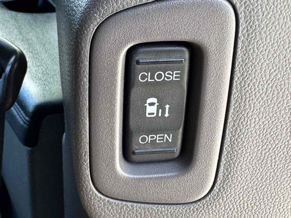 Photo 20 of this Honda Odyssey