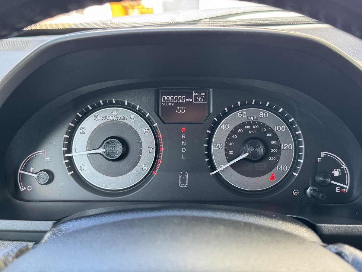 Photo 34 of this Honda Odyssey