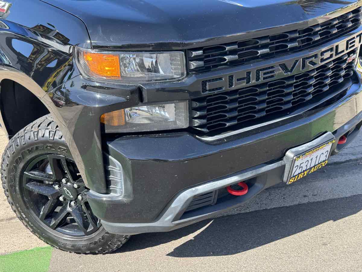 Photo 3 of this Chevrolet Silverado 1500