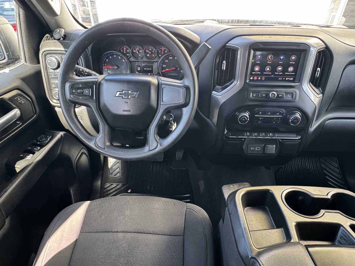 Photo 20 of this Chevrolet Silverado 1500