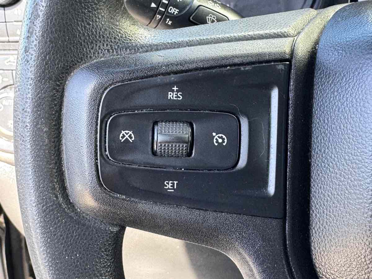 Photo 28 of this Chevrolet Silverado 1500