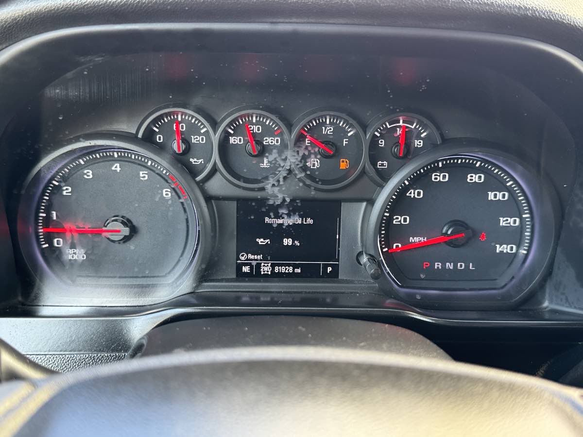 Photo 30 of this Chevrolet Silverado 1500
