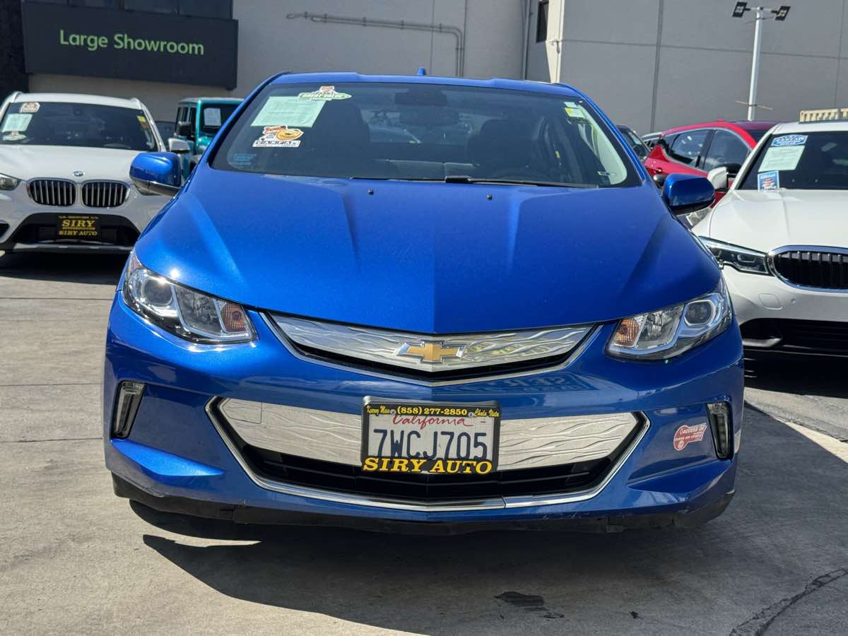 Photo 4 of this Chevrolet Volt