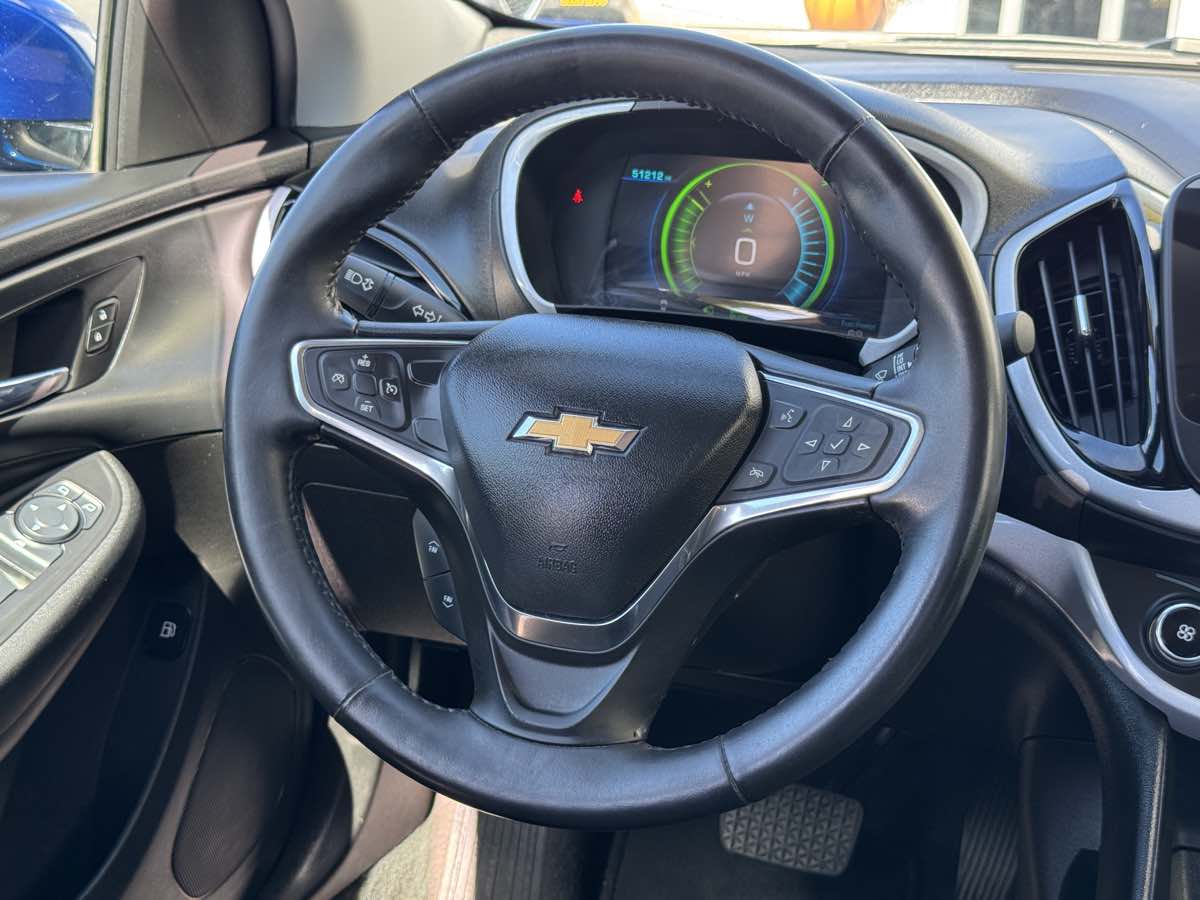 Photo 22 of this Chevrolet Volt