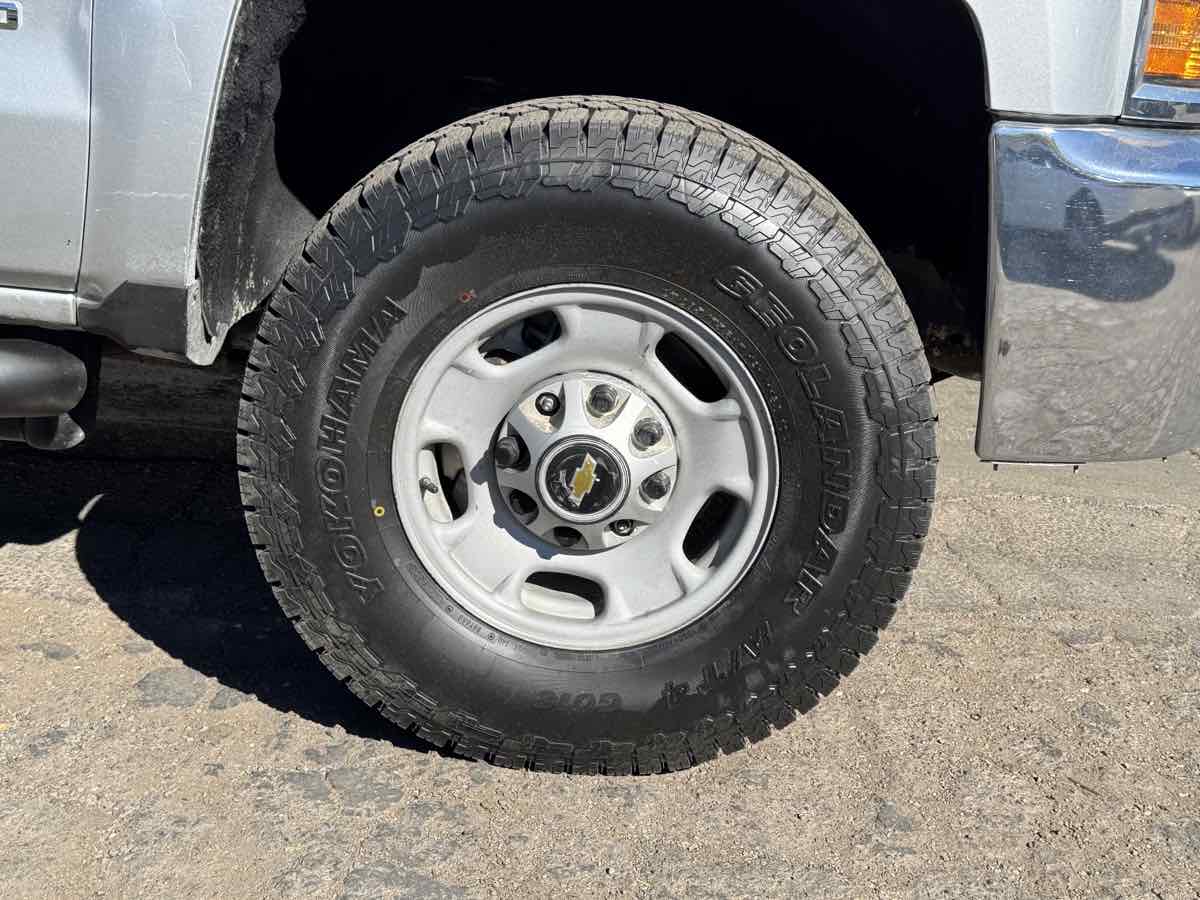 Photo 6 of this Chevrolet Silverado 2500HD
