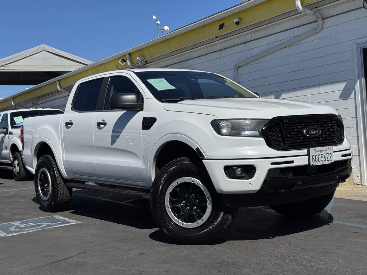 Photo 2 of this Ford Ranger