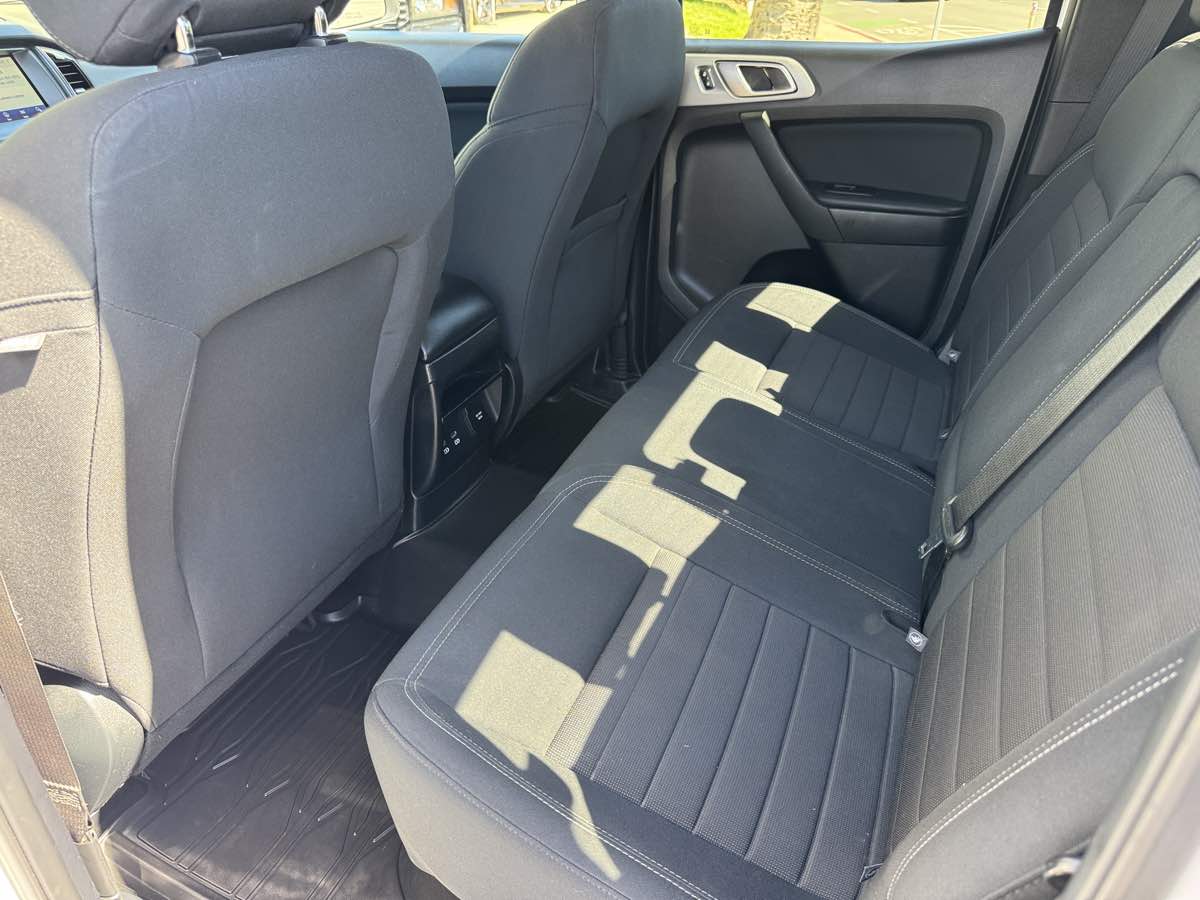 Photo 18 of this Ford Ranger