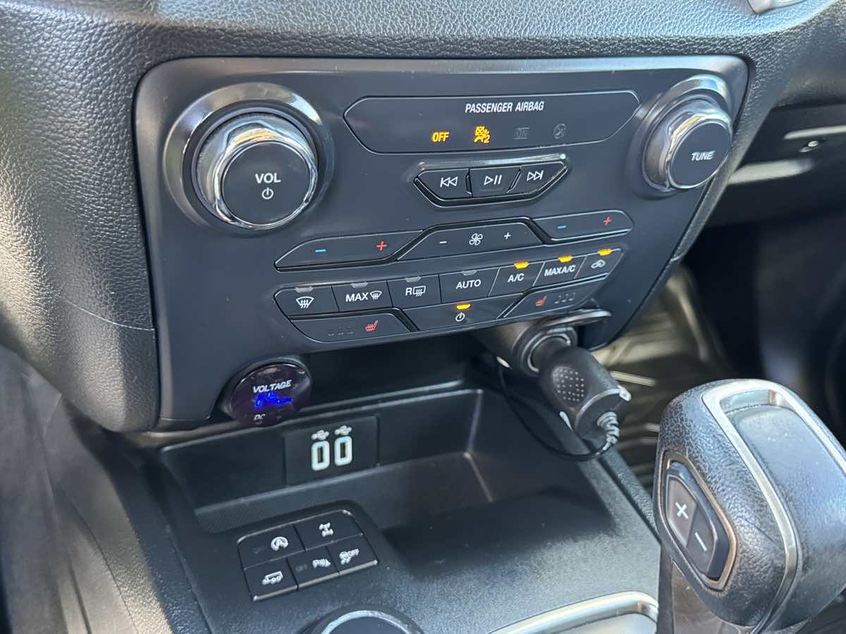 Photo 29 of this Ford Ranger