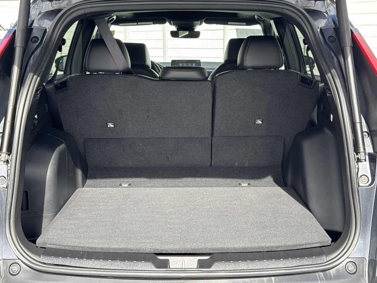 Photo 9 of this Honda CR-V Hybrid