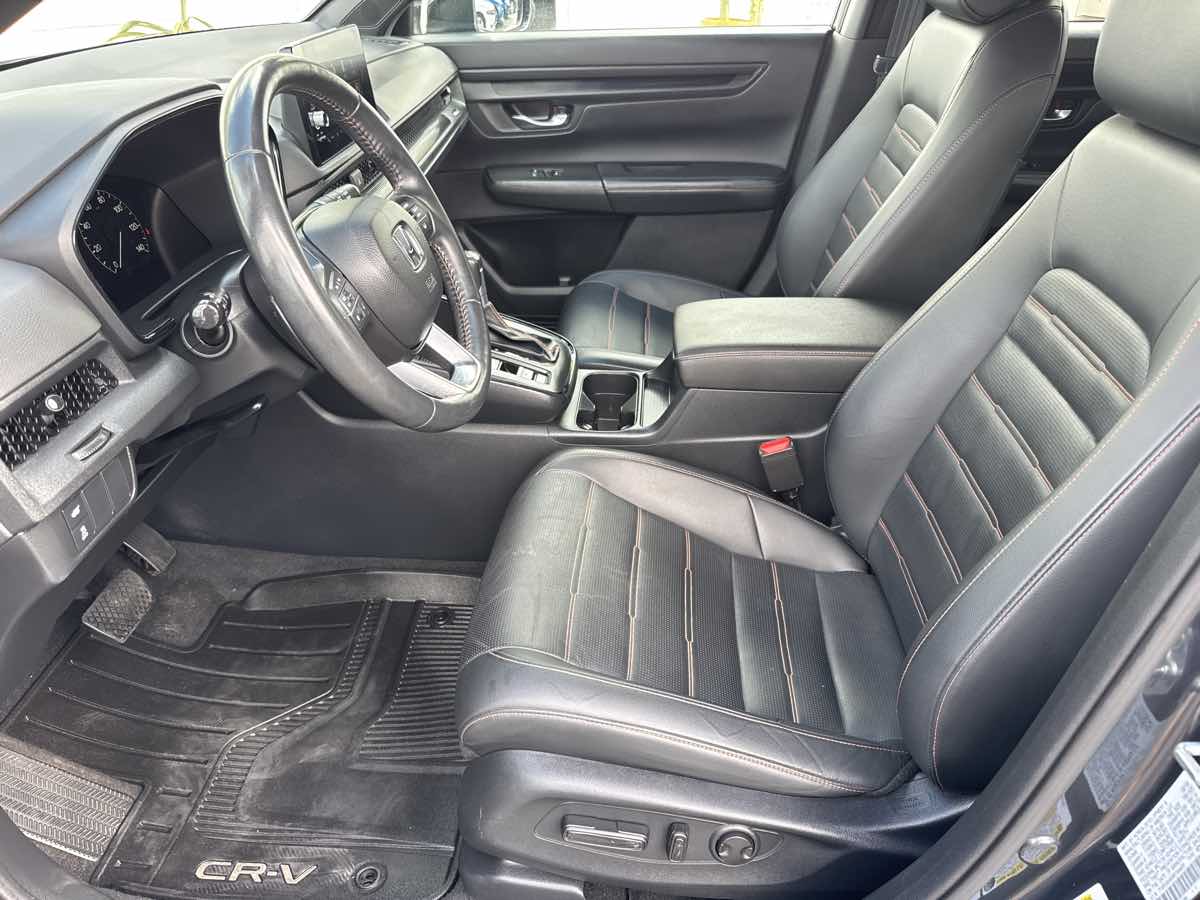 Photo 26 of this Honda CR-V Hybrid