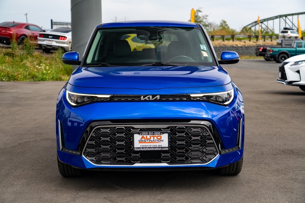 2023 Kia Soul GT-Line photo 3